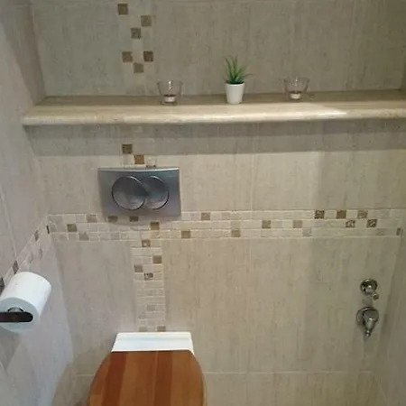 Single Room-just 4 Minutes From Main Market Square Krakkó